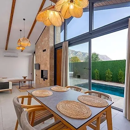 Rota Kilidonia Karaoez Suites&villas 호텔
