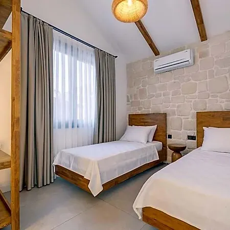 Rota Kilidonia Karaoez Suites&villas מלון *